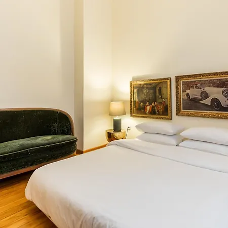 Magnolia By Halu! Elegant In The Center